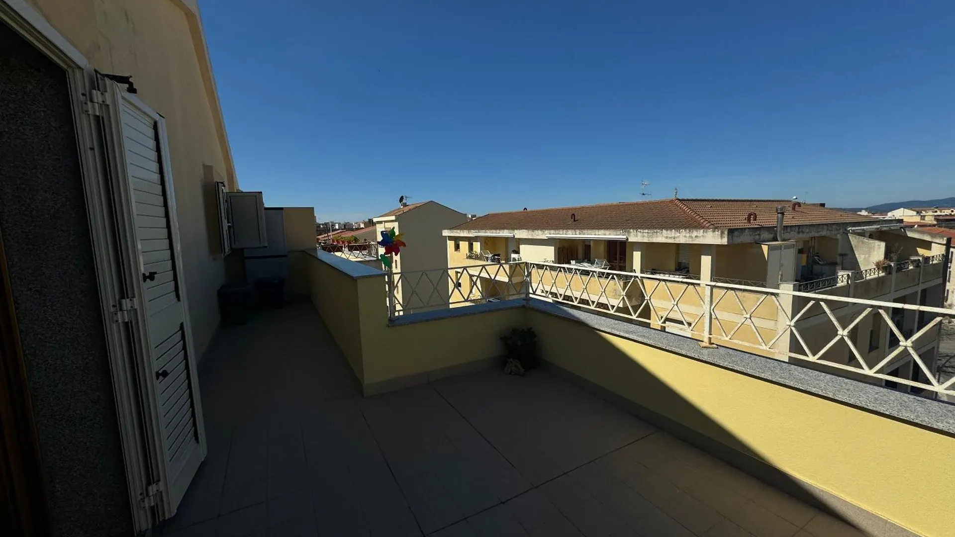 Pm 6 Via Giovanni Giolitti Guest House Αλγκέρο