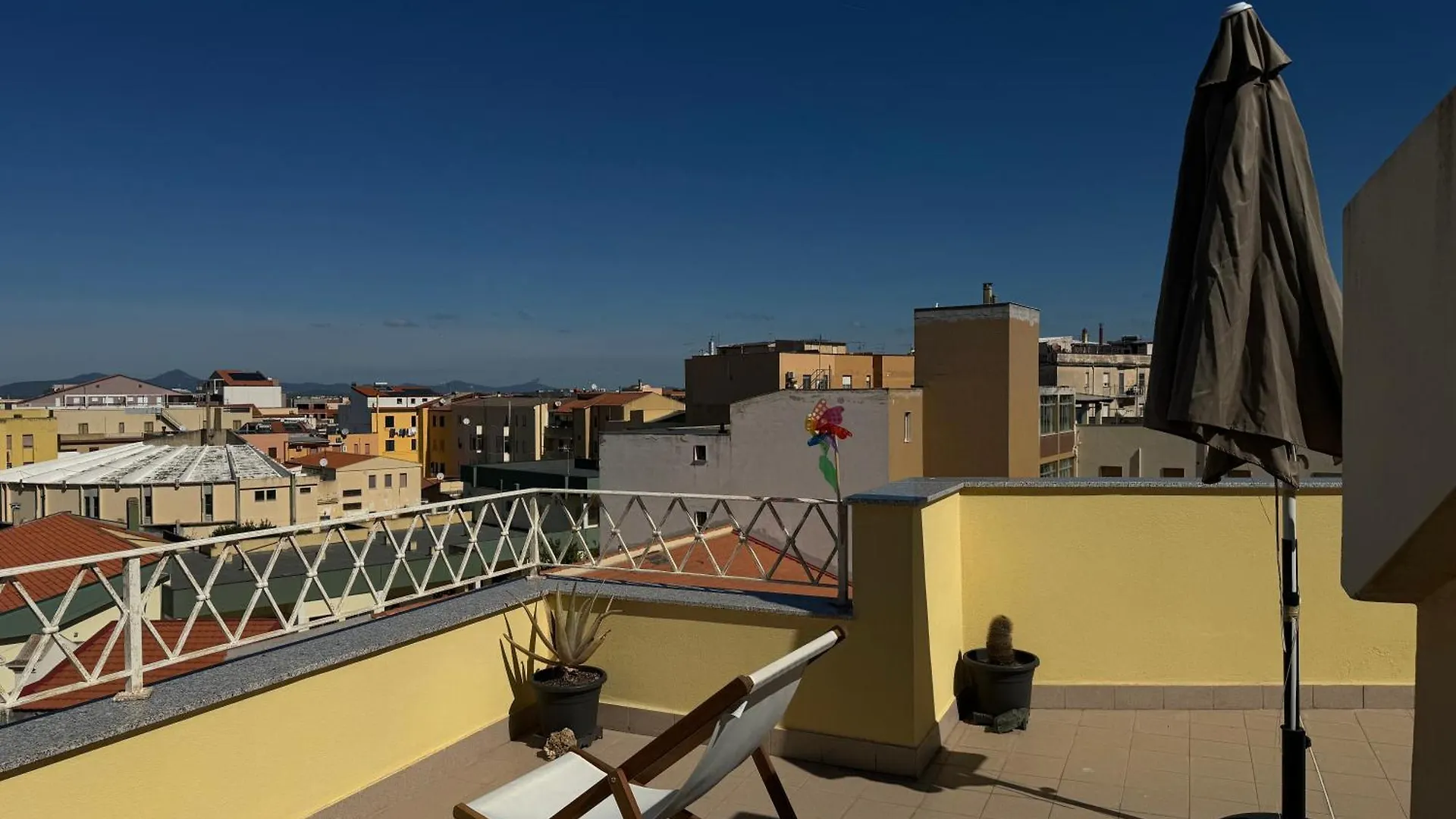 Pm 6 Via Giovanni Giolitti Guest House Αλγκέρο 0*,